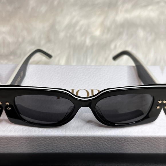 NEW 🔥 DiorPacific S1U Rectangular Sunglasses - Picture 13 of 16